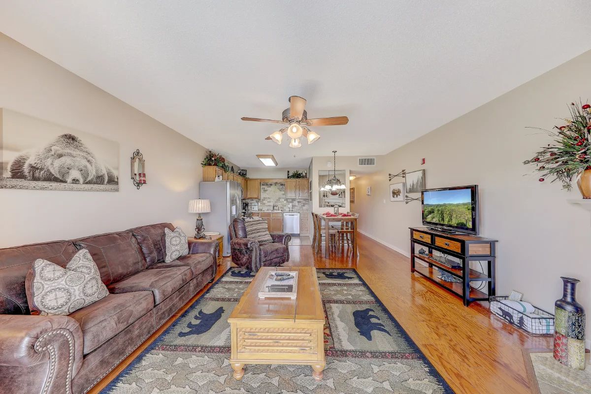 Whispering Pines Condo 241 Perfection! Smoky Mountain Escapes