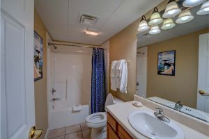 3 Bedroom Bear Crossing 402 Riverside Condo Pigeon Forge near Cal Ripkin, The Island, and LeConte Center