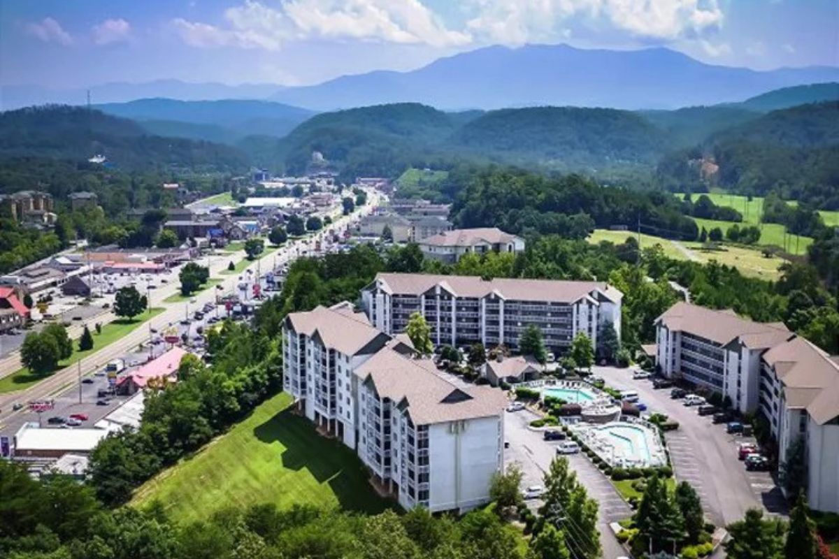 Whispering Pines Condos in Pigeon Smoky Mountain Escapes