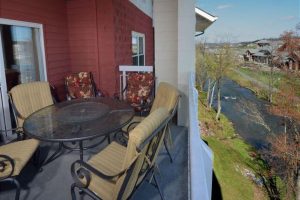 Bear Crossing Condos in Pigeon Forge