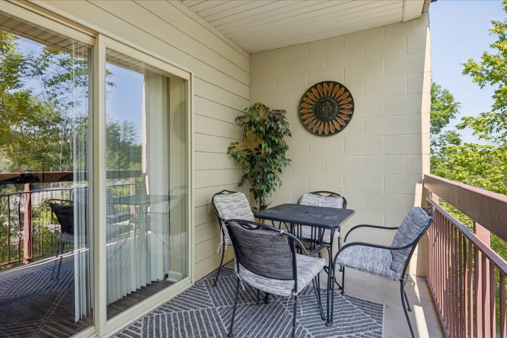 Cedar Lodge Condo 303 Pigeon Forge TN Rental