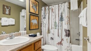 Riverside 2 Bedroom Condo at Cedar Lodge in Pigeon Forge