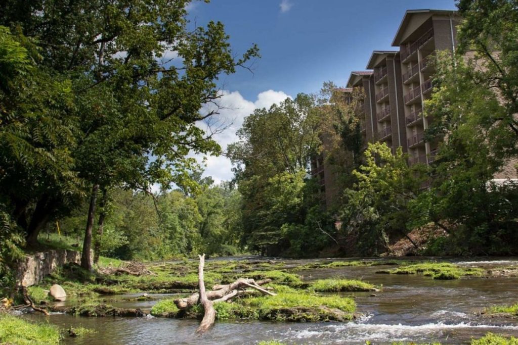 Cedar Lodge Condos on the River Pigeon Forge