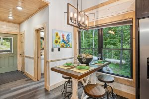 2 Bedroom Gatlinburg Cabin Vacation Rentals near Downtown and Rocky Top Sports World, Fly Me To The Moon