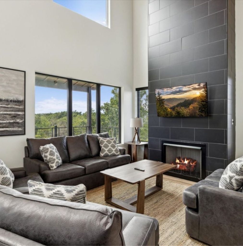 Smoky Mountain Cabin with Gameroom