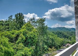 Whispering Pines Condo 341 Pigeon Forge TN