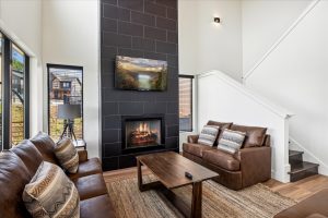 Starry Night Smoky Mountain Cabin 4 Bedroom at Reedmont