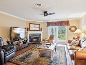 Whispering Pines Condo 552 in Pigeon Forge TN