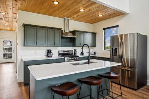 Starry Night Smoky Mountain Cabin 4 Bedroom at Reedmont
