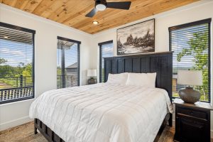 Starry Night Smoky Mountain Cabin 4 Bedroom at Reedmont