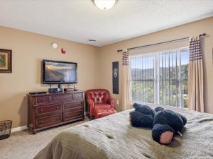 Whispering Pines Condo 552 in Pigeon Forge TN