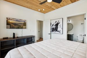 Starry Night Smoky Mountain Cabin 4 Bedroom at Reedmont