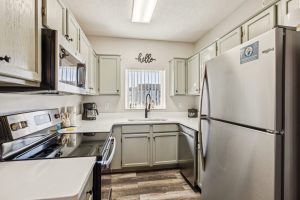 whispering pines 234 mountainside escape pigeon forge tn