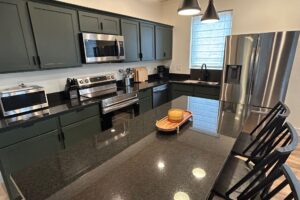 5 Bedroom Sleeps 13 Smoky Mountain YING Large Group Rental Lodges at Reedmont