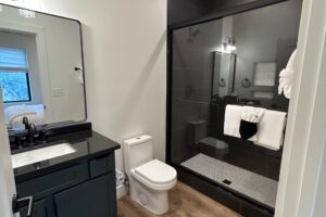 5 Bedroom Sleeps 13 Smoky Mountain YING Large Group Rental Lodges at Reedmont