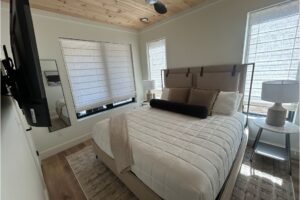 Five bedroom Sleeps 13 Free Dollywood and Soaky Mountain Ticket Vacation Rental
