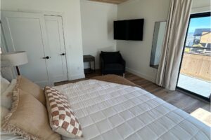 Five bedroom Sleeps 13 Free Dollywood and Soaky Mountain Ticket Vacation Rental
