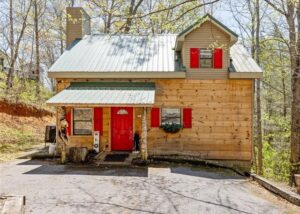 All I Ever Wanted Gatlinburg Cabin in Arts & Crafts Community near Downtown Gatlinburg