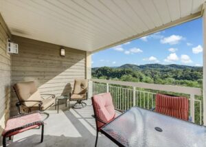 Whispering Pines 653 Majestic View Downtown Pigeon Forge Two Bedroom Condo