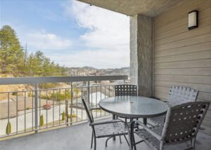 Whispering Pines 101 Downtown Pigeon Forge one bedroom vacation rental