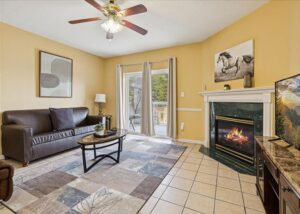 Whispering Pines 101 Downtown Pigeon Forge one bedroom vacation rental
