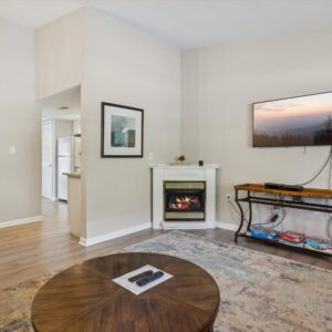 Downtown Pigeon Forge Island Escape 1 Bedroom Condo near The Island