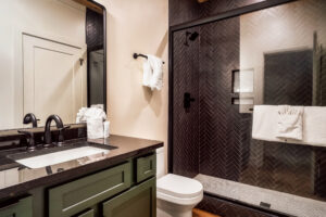 Five Bedroom Large Vacation rental Cabin near Dollywood Knoxville Pigeon Forge Smoky Mountain Top 10 Vacation Rental