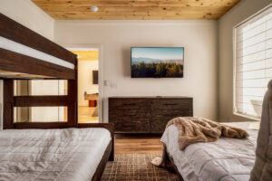 Five Bedroom Large Vacation rental Cabin near Dollywood Knoxville Pigeon Forge Smoky Mountain Top 10 Vacation Rental