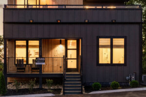 Five bedroom Sleeps 13 Free Dollywood and Soaky Mountain Ticket Vacation Rental