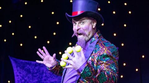 Discount Tickets when you vacation with Smoky Mountain Escapes in Sevierville, Pigeon Forge and Gatlinburg