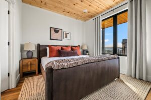 5 Bedroom Vacation Cabin Rental with Indoor Pool and Game Room Lodges at Reedmont