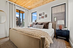 5 Bedroom Vacation Cabin Rental with Indoor Pool and Game Room Lodges at Reedmont