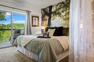 Cedar Lodge Vacation Condo Cabin Rental 605 Riverside Retreat Near Dollywood on the River