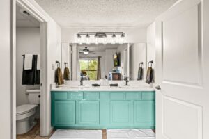 Cedar Lodge Vacation Condo Cabin Rental 605 Riverside Retreat Near Dollywood on the River