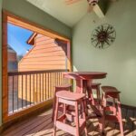 Downtown Gatlinburg Condo Baskins Creek 403 Sleeps 8-Covered Parking-Summer Pool Access