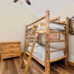 Downtown Gatlinburg Condo Baskins Creek 403 Sleeps 8-Covered Parking-Summer Pool Access