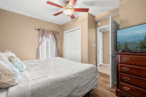 Whispering Pines Condo 211 Easy Street Downtown Pigeon Forge One Bedroom Condo near Dollywood