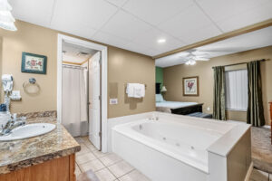 Whispering Pines 534 Downtown Retreat a 4 Bedroom Condo in Pigeon Forge TN