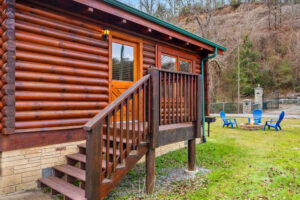The LIttle River Cabin in Pigeon Forge Vacation Rental in the Smokies