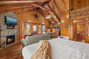 The LIttle River Cabin in Pigeon Forge Vacation Rental in the Smokies