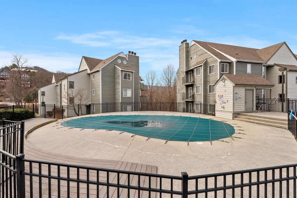 Skyline Summit Vacation Rental at Summit Condos in Gatlinburg TN