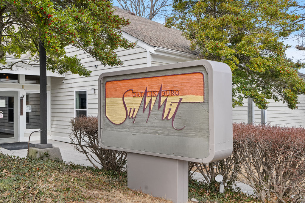 Skyline Summit Vacation Rental at Summit Condos in Gatlinburg TN