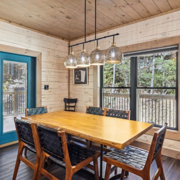 Gatlinburg Four Bedroom Cabin with Indoor Pool (