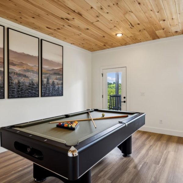 Group Cabin Rentals Lodges at Reedmont